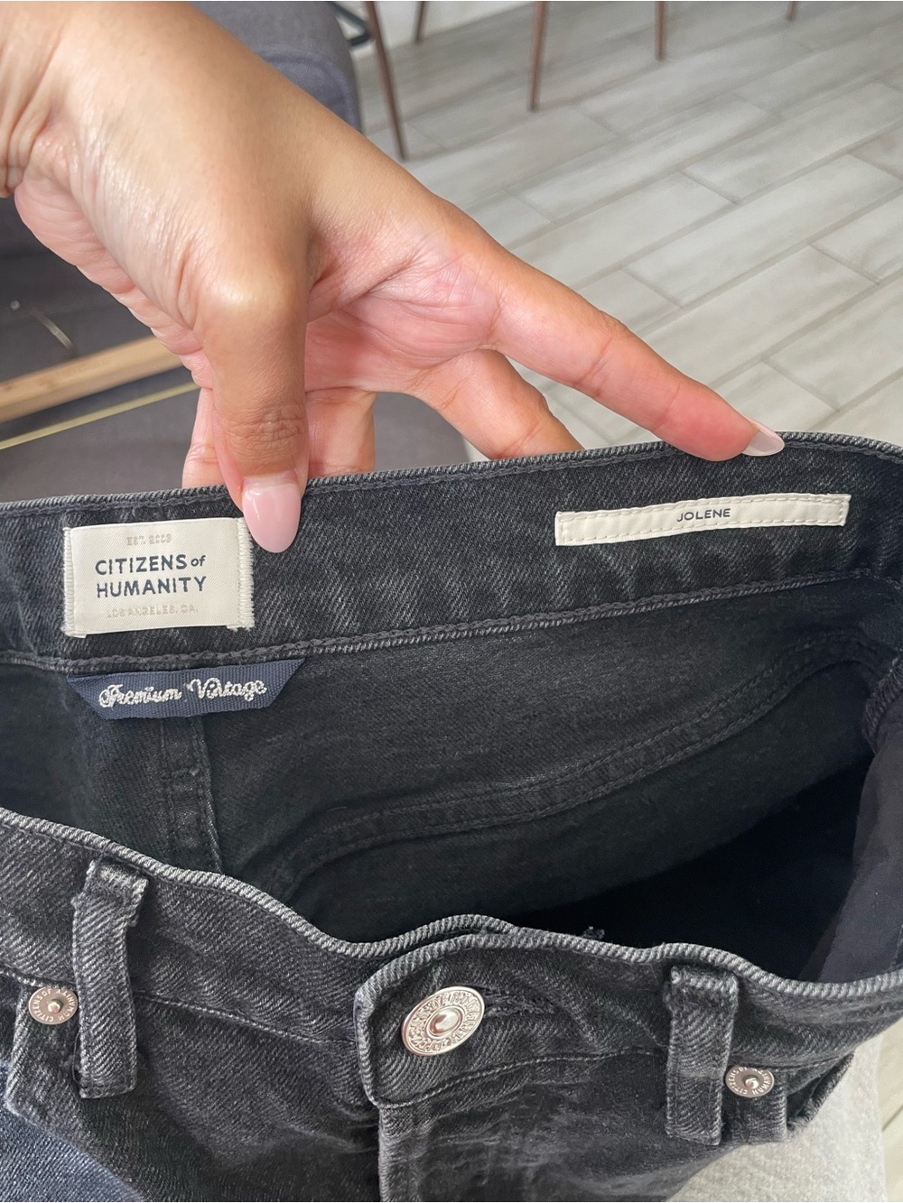 Citizens of Humanity Jolene High Rise Straight Leg Black Jeans Raw Hem Size 27 - Picture 6 of 7